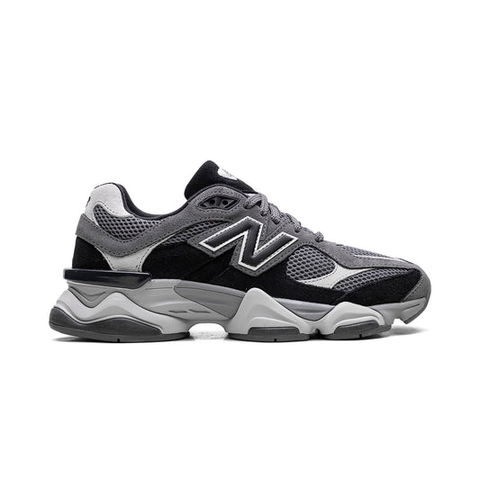 9060 "Black / Castlerock" – Ansicht 1