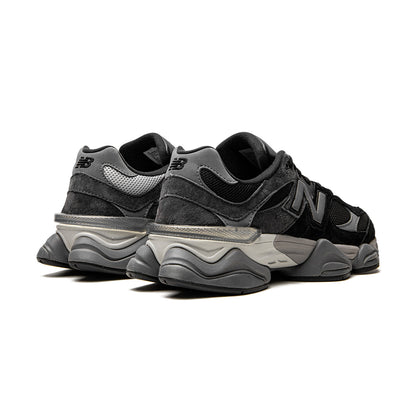 9060 "Black/Castlerock" – Ansicht 3