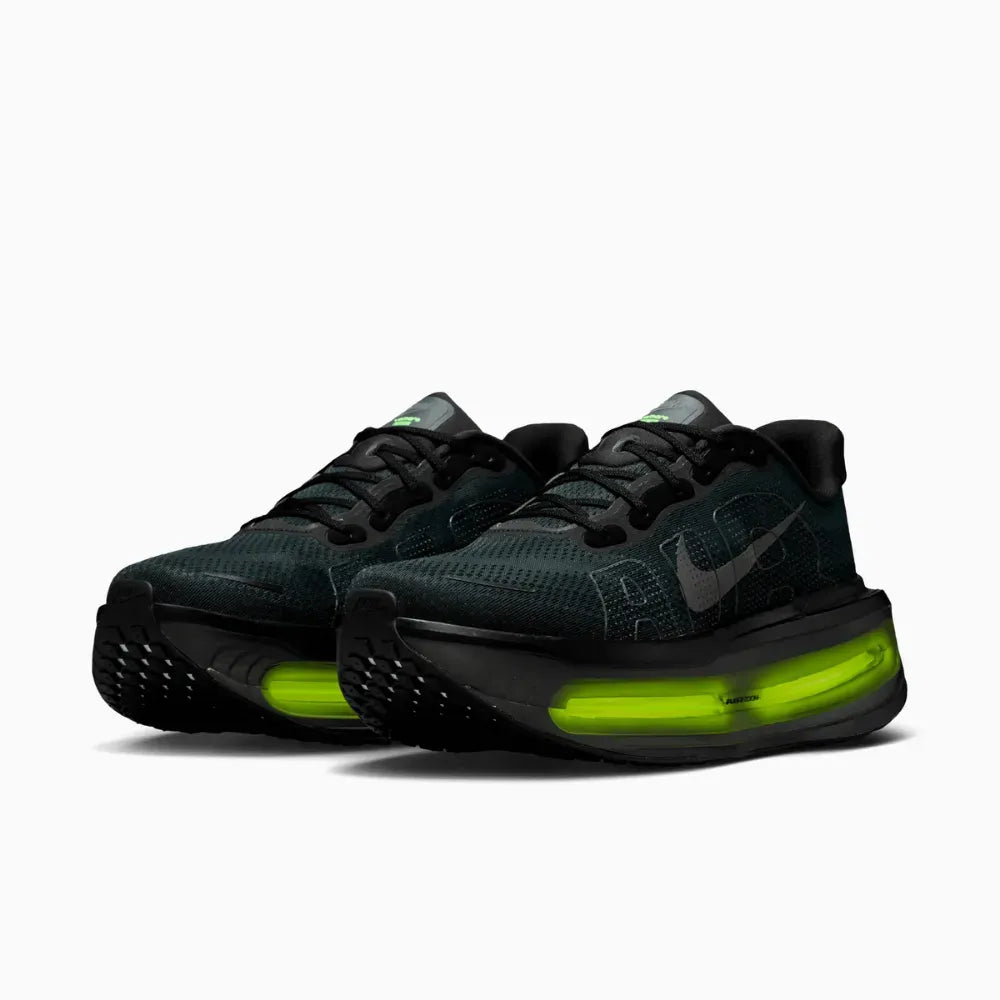 Vomero "Premium Black Volt"