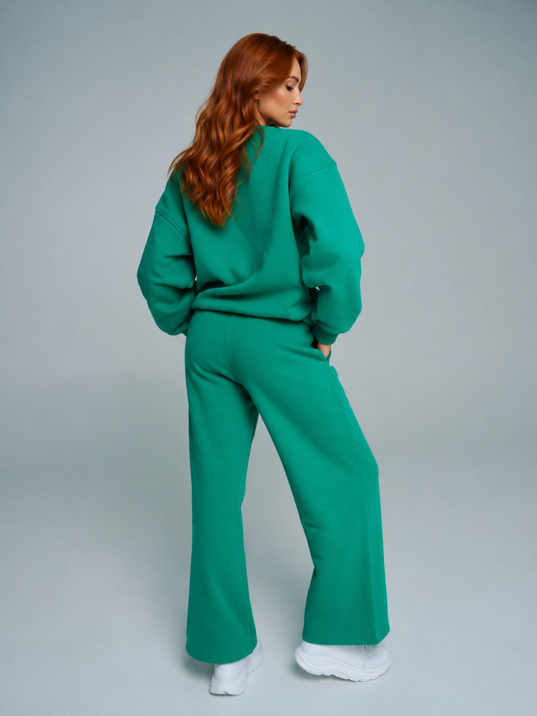 Plush Fleece Crew Pullover - Lucky Charm – Ansicht 3