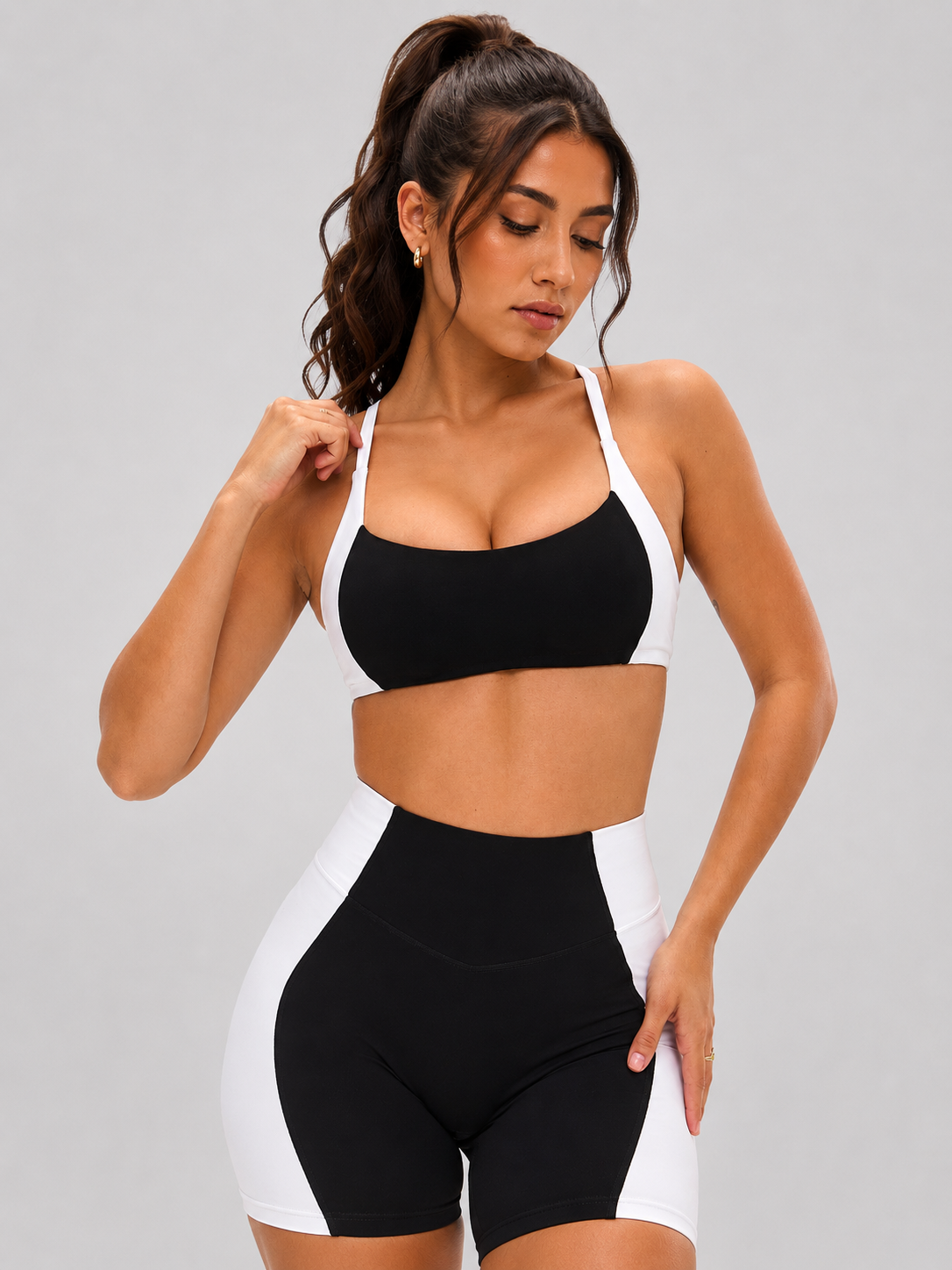 Aurora Sports Bra - Onyx Black and White – Ansicht 4